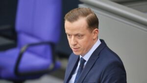Adis Ahmetovic : le Bundestag lève l'immunité