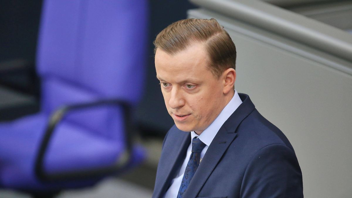 Adis Ahmetovic : le Bundestag lève l'immunité