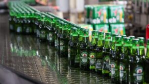 Attentes dépassées : Heineken profite d'une bière chère et sans alcool