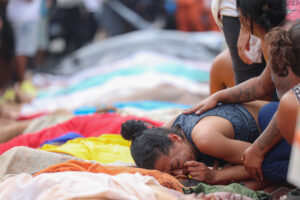 Brésil : Manifestations contre les violences policières et commémoration des 122 morts à Rio