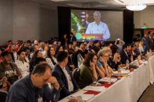 Contestation lors d'un meeting de gauche au Mexique