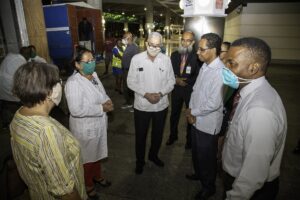 La Jamaïque rapatrie les agents de santé cubains
