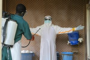 République démocratique du Congo : le nombre de cas d'Ebola dépasse les 10 000